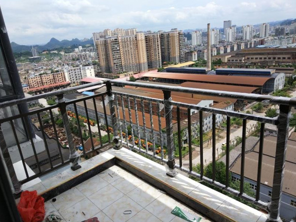 陽臺護欄的顏色有哪些？