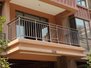 陽臺(tái)護(hù)欄材質(zhì)可以分多少種？