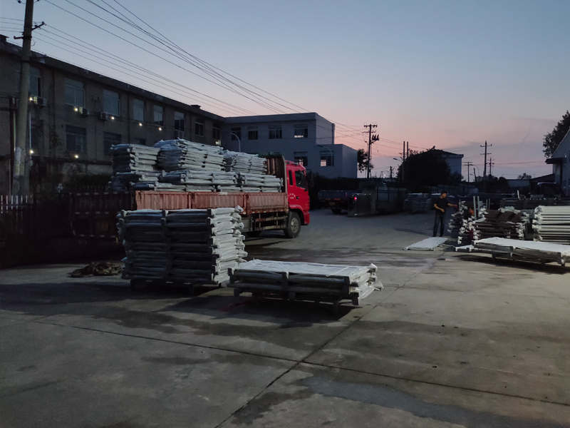 金用護(hù)欄2020年9月19日鋅鋼百葉窗發(fā)貨! 金用護(hù)欄2020年9月19日鋅鋼百葉窗發(fā)貨!