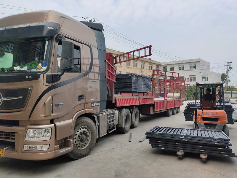 金用護(hù)欄2020年9月25日鋅鋼百葉窗發(fā)貨! 金用護(hù)欄2020年9月25日鋅鋼百葉窗發(fā)貨!