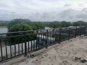 推薦2款陽臺護欄,定制價格不到60元一米! 推薦2款陽臺護欄,定制價格不到60元一米!