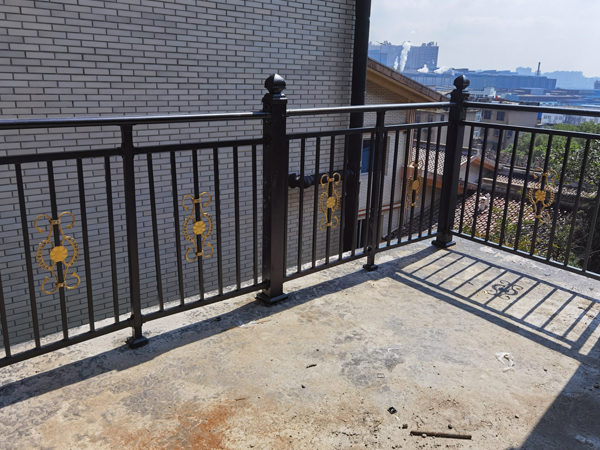 護(hù)欄定制加工方法 護(hù)欄定制加工方法