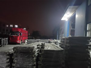 金用護欄2020年10月27日鋅鋼百葉窗發(fā)貨！