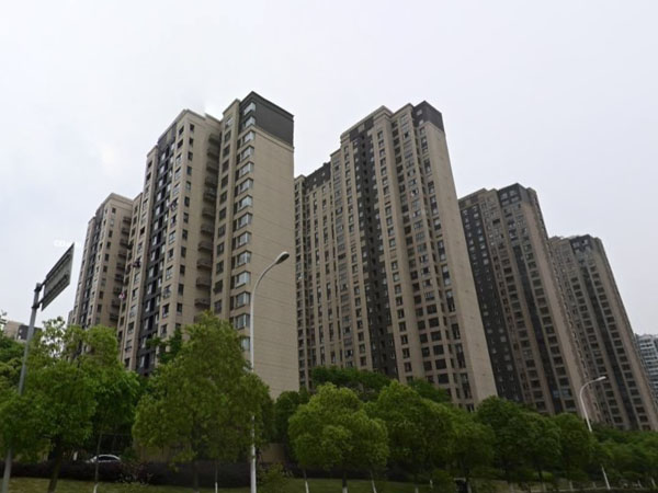 無錫朗詩太湖綠郡花園小區(qū)陽臺護欄、樓梯扶手定制 無錫朗詩太湖綠郡花園小區(qū)陽臺護欄、樓梯扶手定制