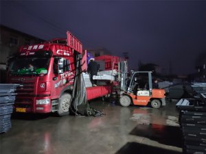 金用護欄2020年11月23日上午鋅鋼陽臺護欄發(fā)貨！