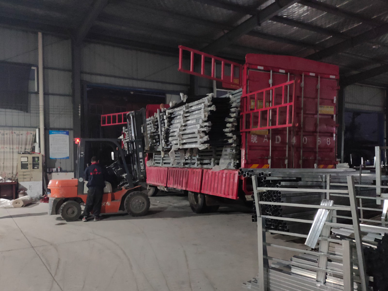 金用護欄2020年11月25日鋅鋼陽臺護欄發貨！