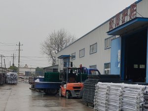 金用護欄2020年11月26日上午鋅鋼綠化護欄發貨！