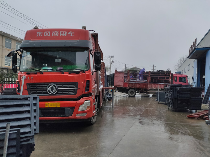 金用護欄2020年12月2日鋁合金百葉窗發貨! 金用護欄2020年12月2日鋁合金百葉窗發貨!