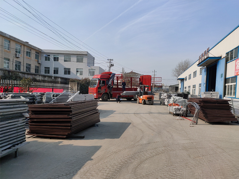 金用護欄2020年12月26日鋅鋼陽臺護欄發(fā)貨！