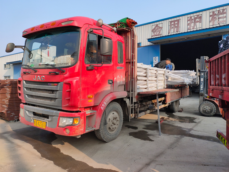 金用護欄2020年12月28日鋅鋼陽臺護欄發貨！