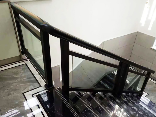 樓梯扶手圖片大全