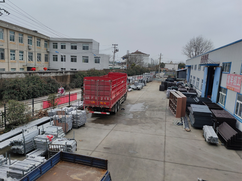 金用護欄2021年2月28日上午鋅鋼百葉窗發(fā)貨! 金用護欄2021年2月28日上午鋅鋼百葉窗發(fā)貨!