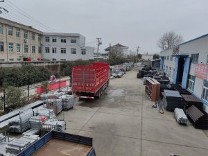 金用護欄2021年2月28日上午鋅鋼百葉窗發貨！