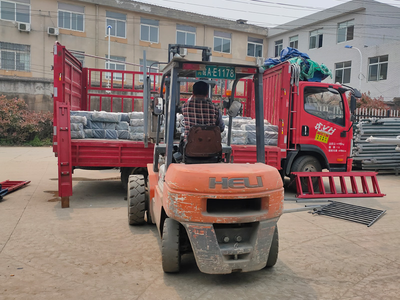 金用護欄2021年4月13日鋅鋼欄桿發(fā)貨! 金用護欄2021年4月13日鋅鋼欄桿發(fā)貨!