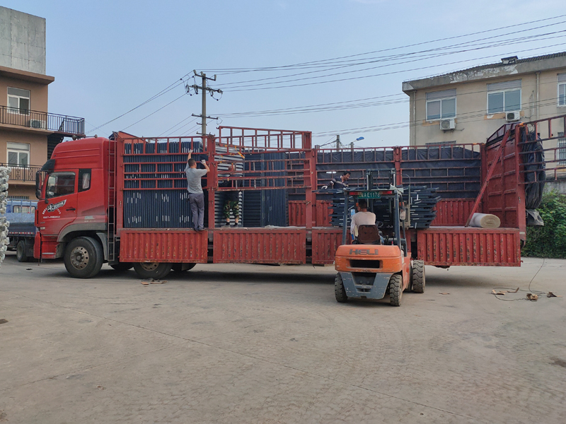 金用護欄2021年6月30日鋅鋼百葉窗發貨! 金用護欄2021年6月30日鋅鋼百葉窗發貨!