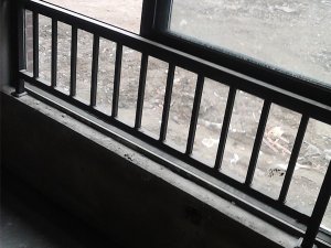 飄窗護欄用什么材質好？