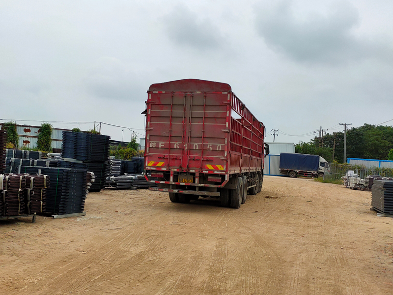 金用護欄2021年9月7日鋅鋼空調護欄發貨! 金用護欄2021年9月7日鋅鋼空調護欄發貨!