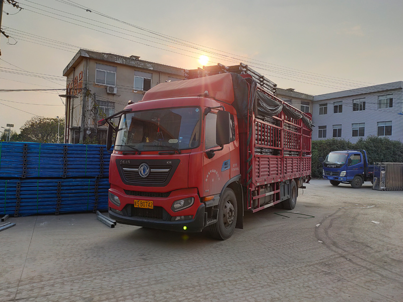 金用護欄2021年10月28日鋅鋼連廊欄桿發貨! 金用護欄2021年10月28日鋅鋼連廊欄桿發貨!