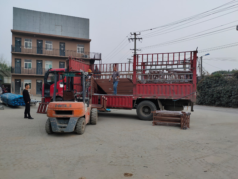 金用護(hù)欄2021年11月5日鋁合金空調(diào)護(hù)欄發(fā)貨！