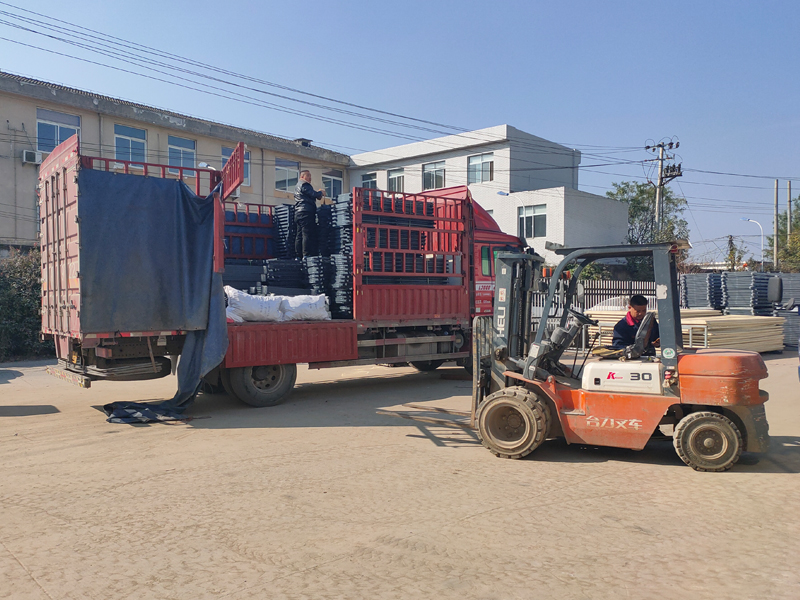 金用護(hù)欄2021年11月27日鋅鋼欄桿發(fā)貨! 金用護(hù)欄2021年11月27日鋅鋼欄桿發(fā)貨!