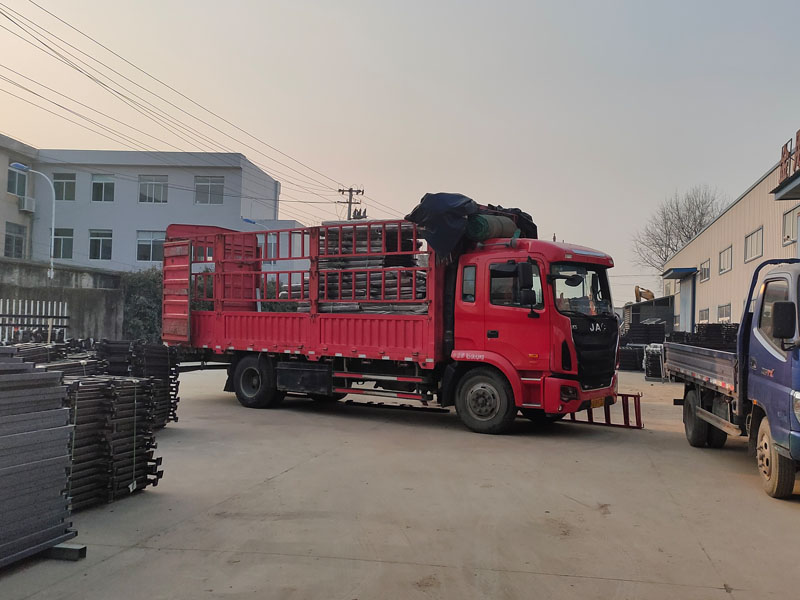 金用護欄2022年2月25日鋅鋼陽臺護欄裝車發(fā)貨! 金用護欄2022年2月25日鋅鋼陽臺護欄裝車發(fā)貨!