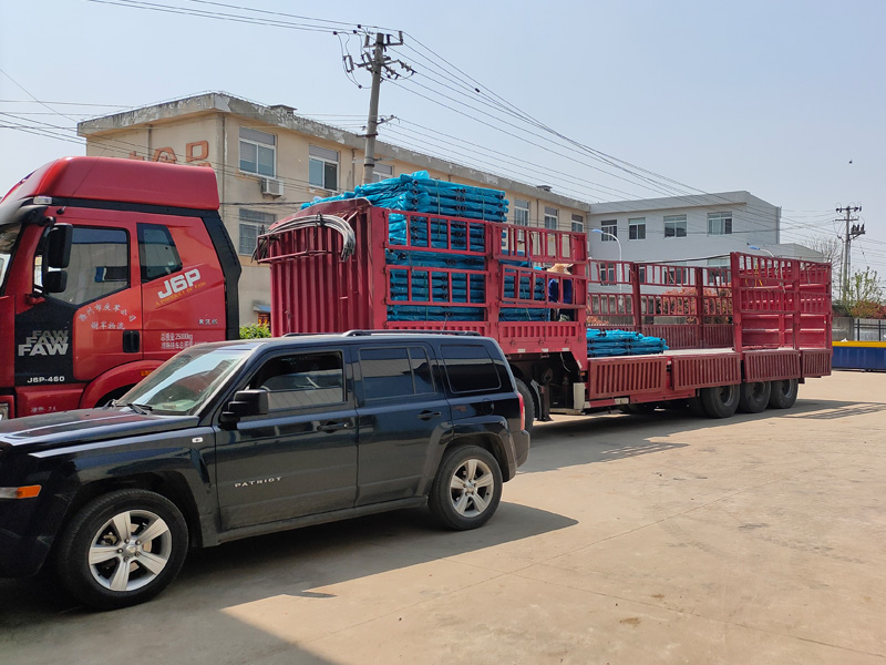 金用護(hù)欄2022年4月7日鋅鋼陽(yáng)臺(tái)護(hù)欄裝車(chē)發(fā)貨! 金用護(hù)欄2022年4月7日鋅鋼陽(yáng)臺(tái)護(hù)欄裝車(chē)發(fā)貨!