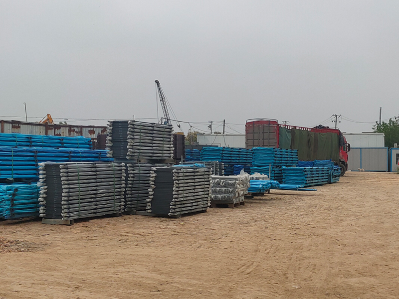 金用護欄2023年4月19日鋅鋼護窗欄桿裝車發貨! 金用護欄2023年4月19日鋅鋼護窗欄桿裝車發貨!