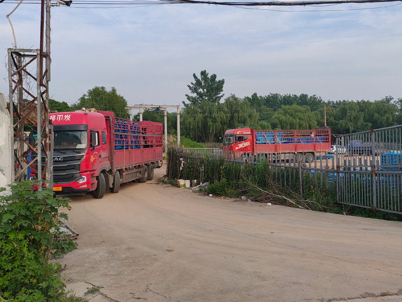 2023年5月20日鋅鋼陽臺護欄裝車發(fā)貨！