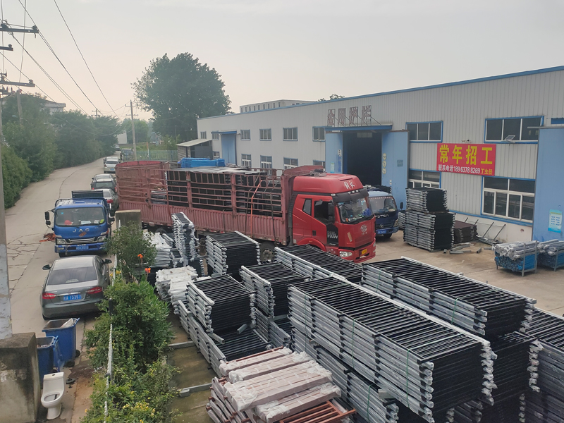 2023年6月30日鋁合金百葉窗裝車發(fā)貨！