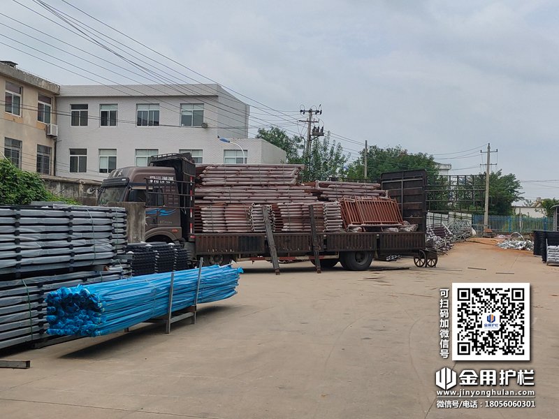 2023年8月31日鋅鋼陽臺護欄裝車發貨！
