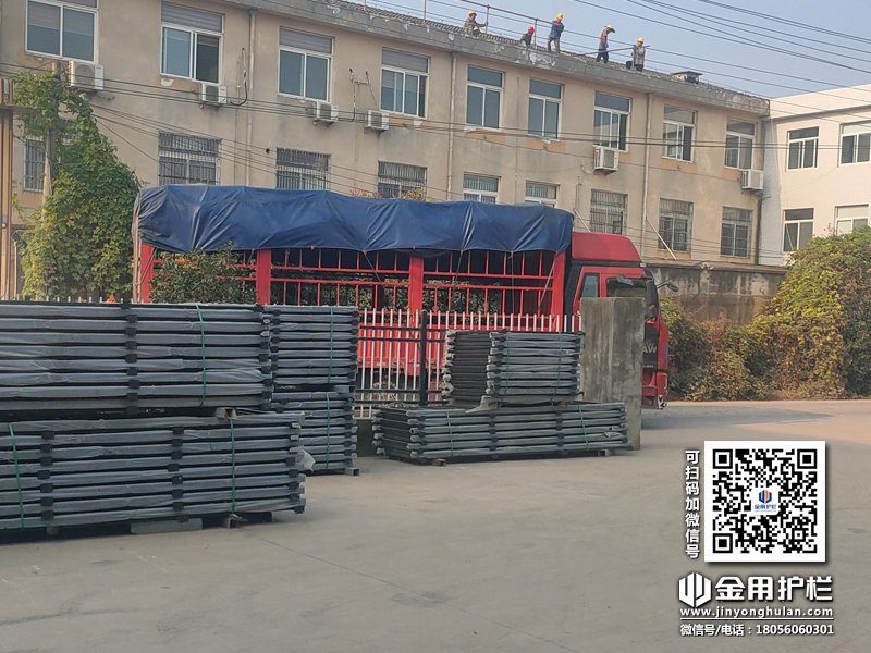 2023年10月19日鋅鋼百葉窗裝車發貨! 2023年10月19日鋅鋼百葉窗裝車發貨!