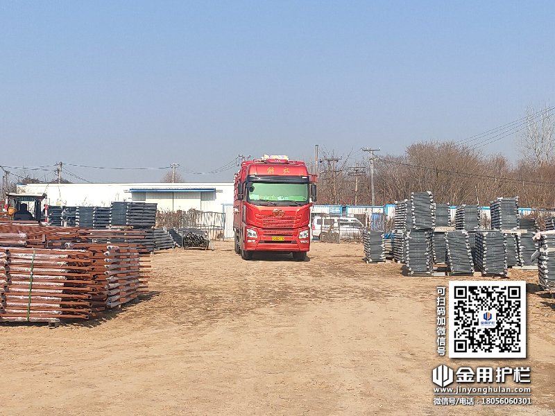 2024年1月12日鋅鋼百葉窗裝車發貨! 2024年1月12日鋅鋼百葉窗裝車發貨!