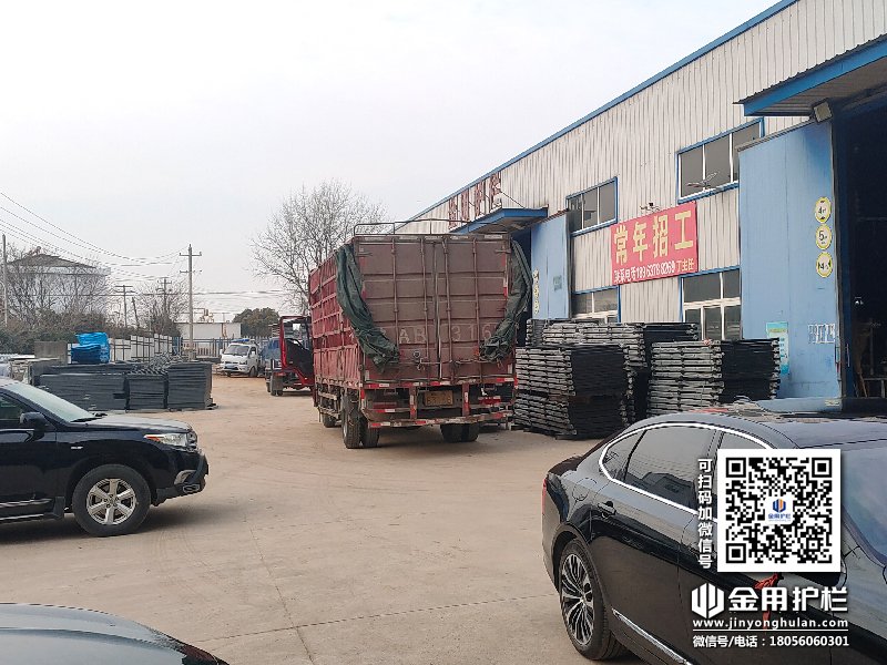 2024年1月26日鋅鋼百葉窗裝車發貨！