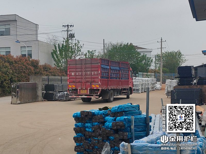 2024年4月13日鋅鋼百葉窗裝車發貨! 2024年4月13日鋅鋼百葉窗裝車發貨!