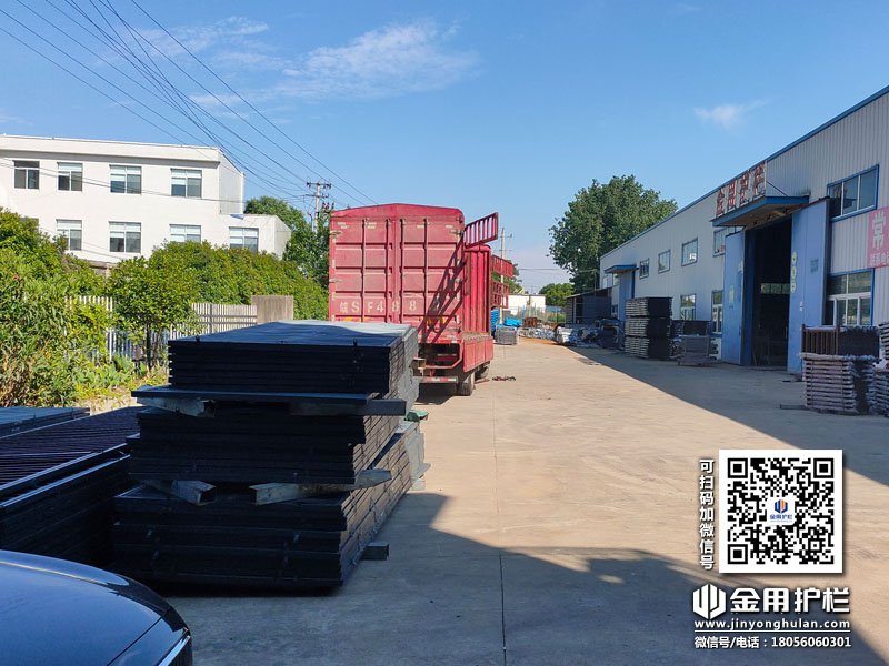 2024年5月30日鋅鋼護窗欄桿裝車發貨！
