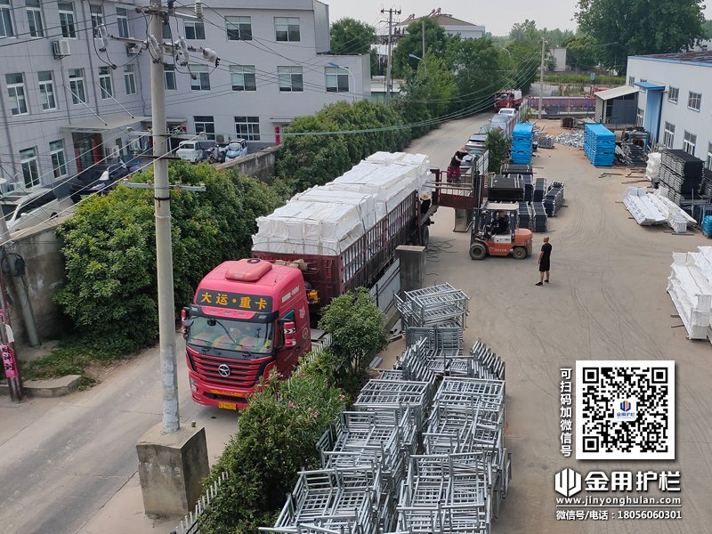 2024年6月14日鋅鋼飄窗欄桿裝車發貨! 2024年6月14日鋅鋼飄窗欄桿裝車發貨!