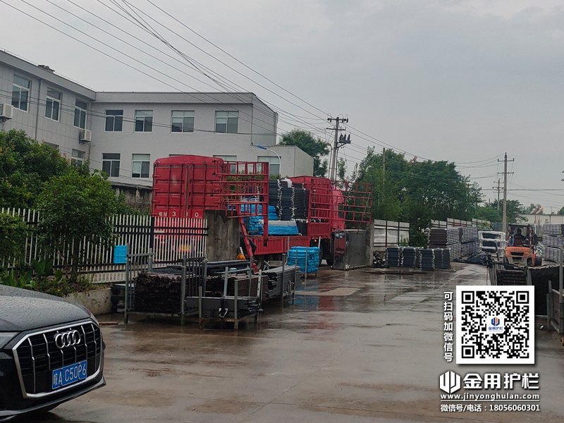 2024年6月21日鋅鋼飄窗欄桿裝車發(fā)貨！