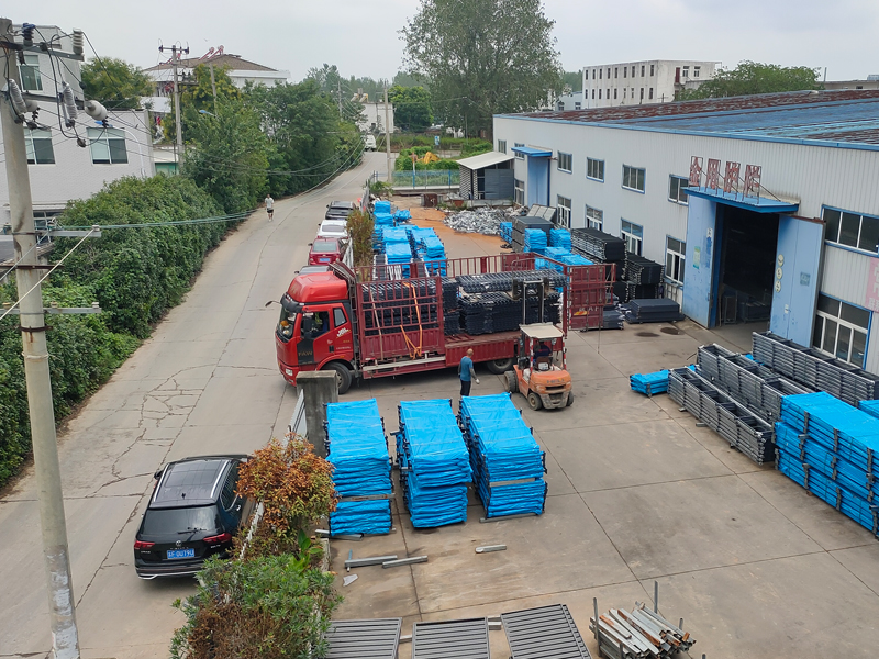 2024年8月29日鋅鋼圍墻護欄裝車發貨！