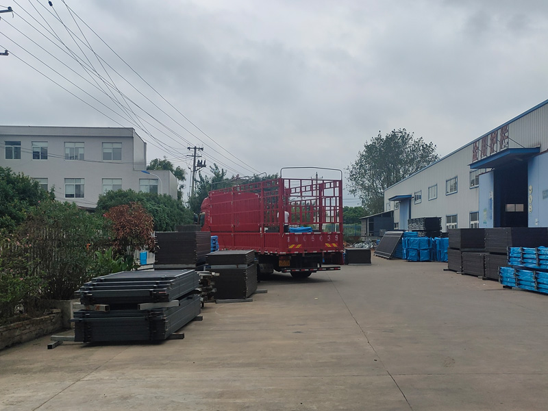 2024年9月19日鋅鋼百葉窗裝車發(fā)貨! 2024年9月19日鋅鋼百葉窗裝車發(fā)貨!