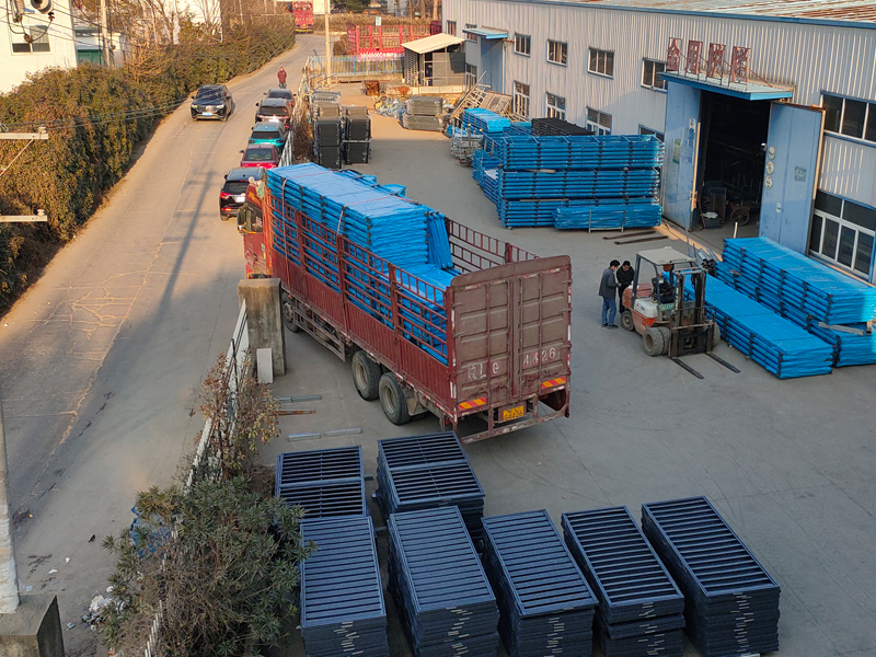 2024年12月27日鋅鋼陽臺欄桿裝車發貨！