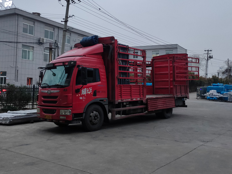 2025年3月31日鋁合金百葉窗裝車發貨! 2025年3月31日鋁合金百葉窗裝車發貨!