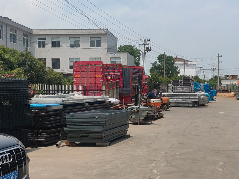 2025年5月29日鋁合金百葉窗裝車發貨! 2025年5月29日鋁合金百葉窗裝車發貨!