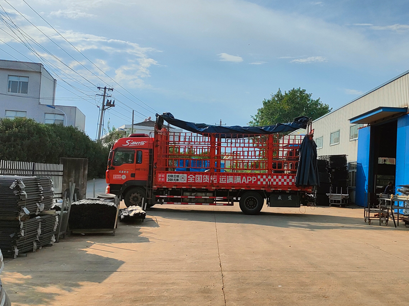 2025年11月3日鋅鋼百葉窗裝車發貨! 2025年11月3日鋅鋼百葉窗裝車發貨!